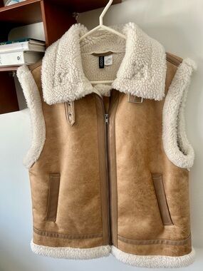 H&M Tan and Cream Sherpa Zip-Up Vest